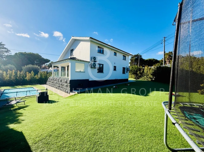 Moradia T4 para Venda em Almargem do Bispo, Pêro Pinheiro e Montelavar Foto 1
