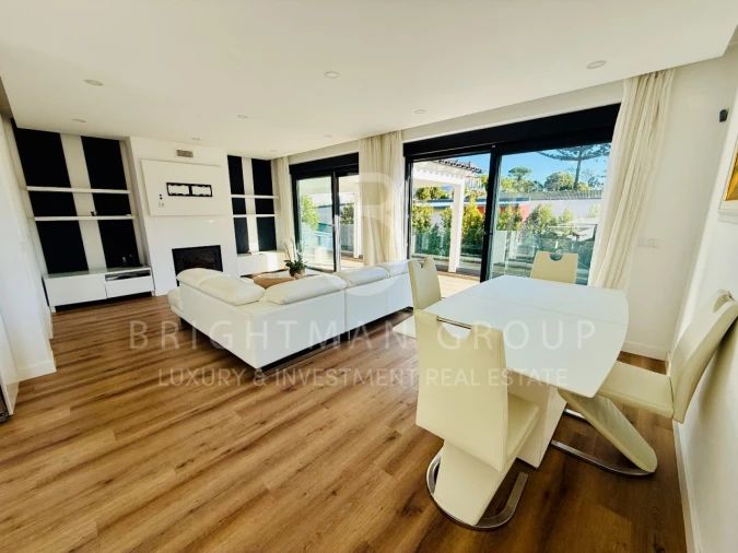 Moradia T4 para Venda em Almargem do Bispo, Pêro Pinheiro e Montelavar Foto 17