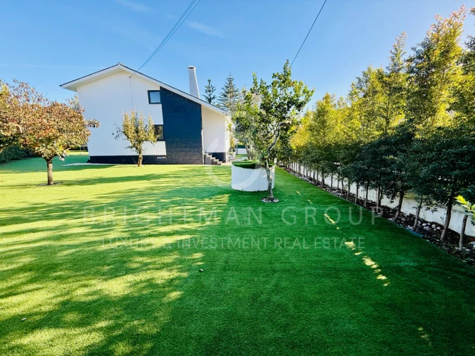 Moradia T4 para Venda em Almargem do Bispo, Pêro Pinheiro e Montelavar Foto 13