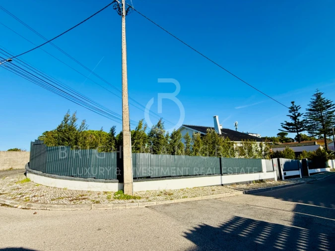 Moradia T4 para Venda em Almargem do Bispo, Pêro Pinheiro e Montelavar Foto 51