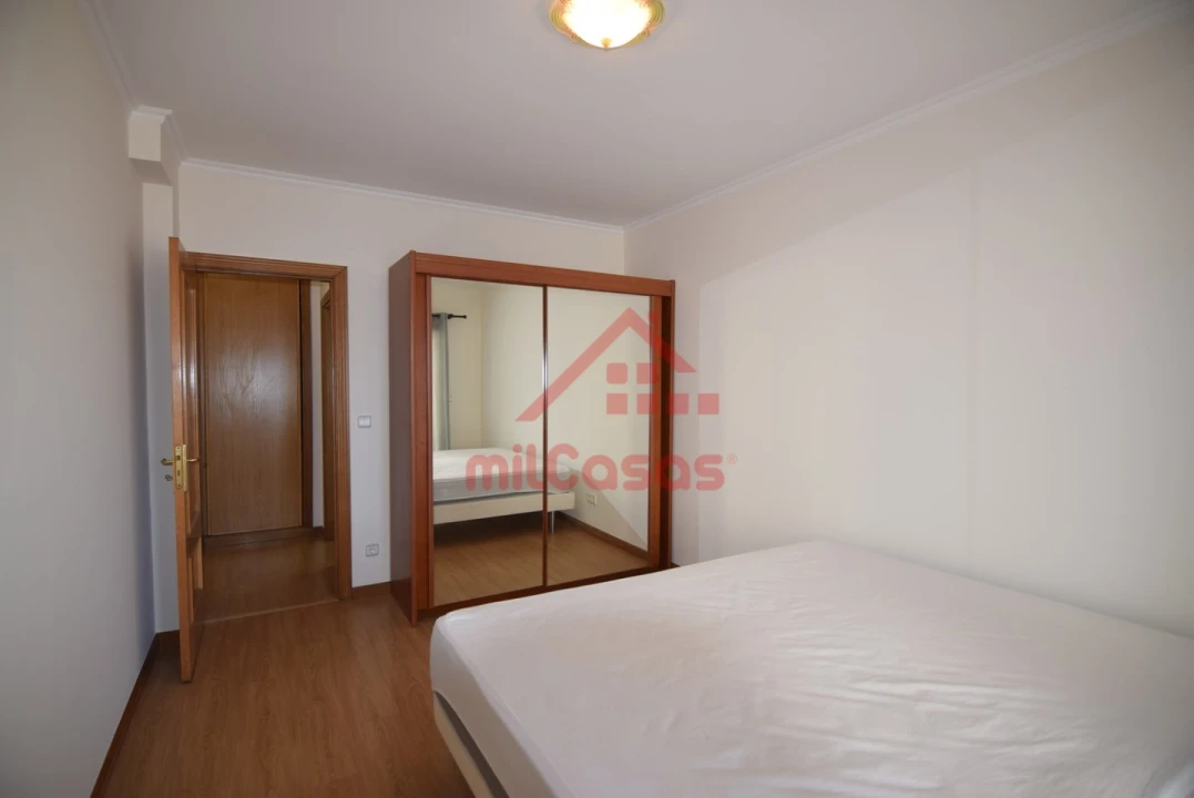 Apartamento T1 para Arrendamento em Ericeira Foto 7