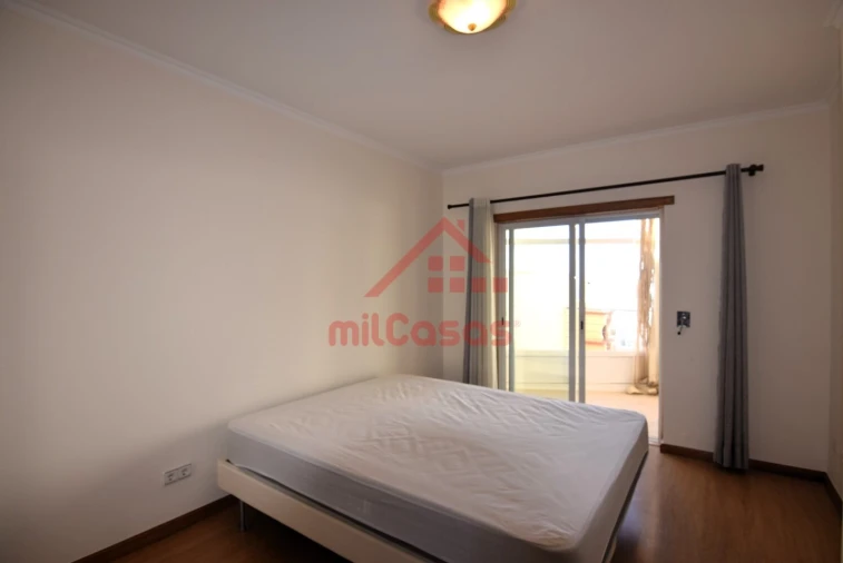 Apartamento T1 para Arrendamento em Ericeira Foto 8
