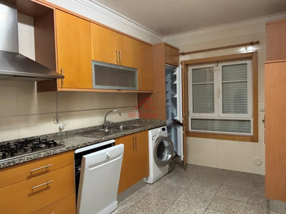 Apartamento T3 para Arrendamento em Mafra Foto 1