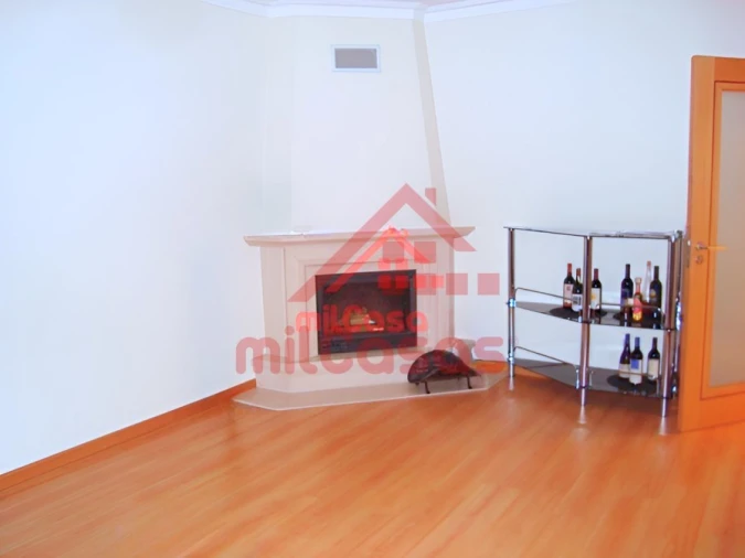 Apartamento T3 para Arrendamento em Mafra Foto 4