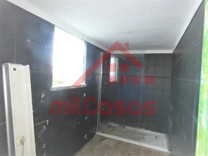 Moradia T2 para Venda em Santa Maria, São Pedro e Matacães Foto 11