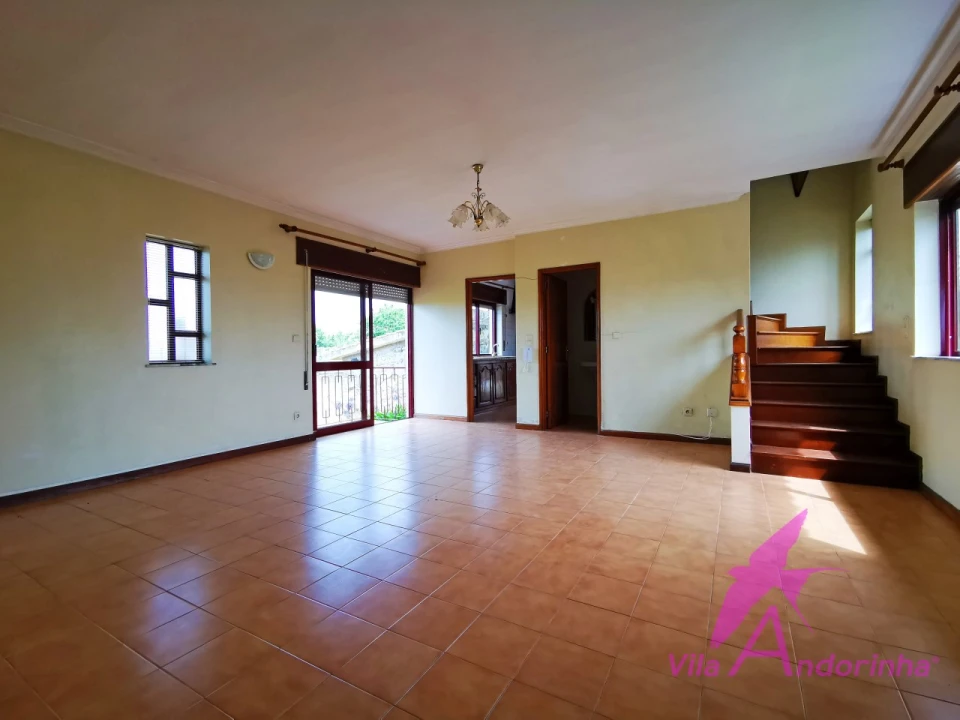 Moradia T2 para Venda em Santa Marta de Portuzelo Foto 9