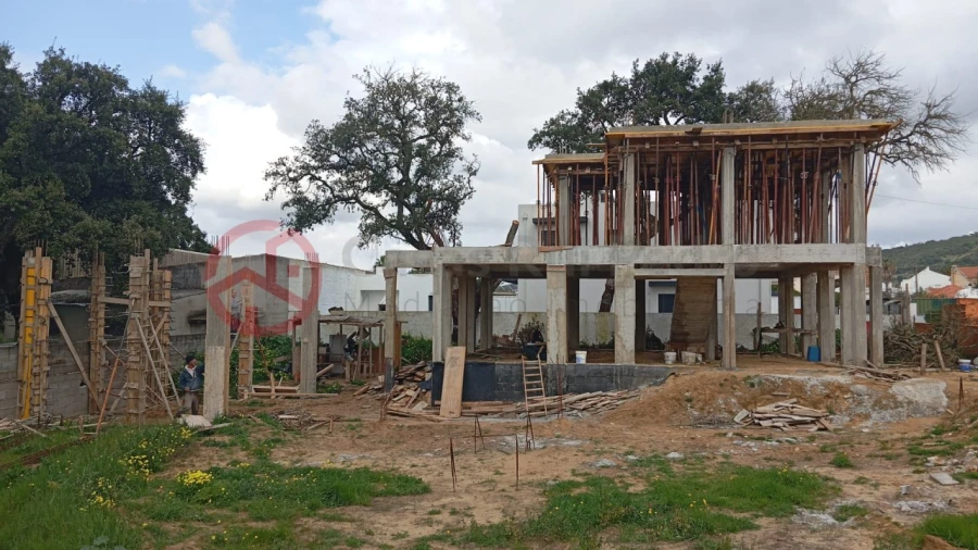 Terreno para Venda em Azeitão (São Lourenço e São Simão)