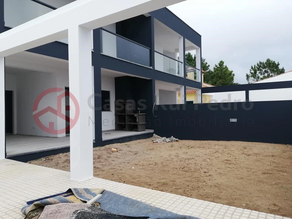 Moradia T3 para Venda em Fernao Ferro Foto 20