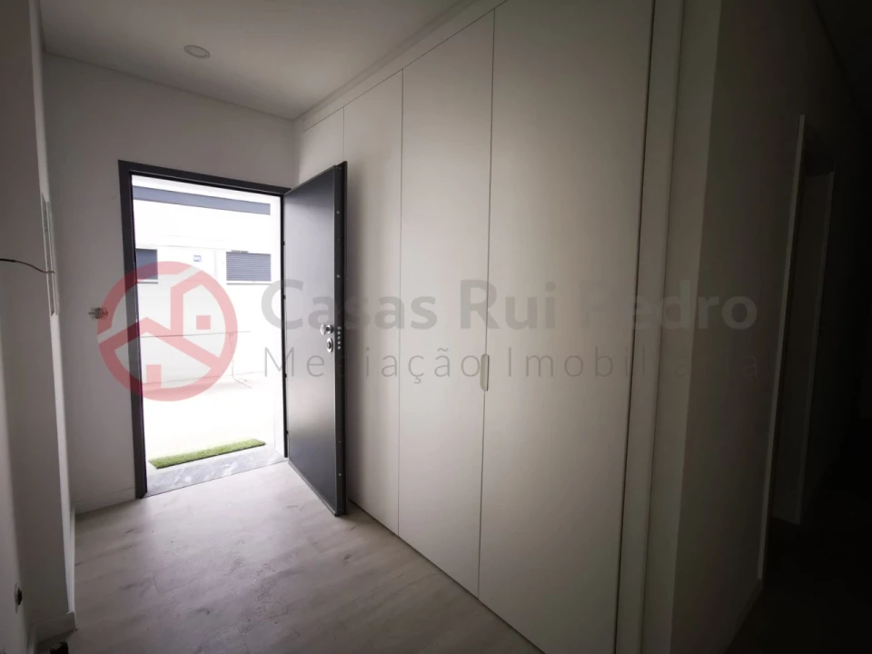 Moradia T3 para Venda em Fernao Ferro Foto 7