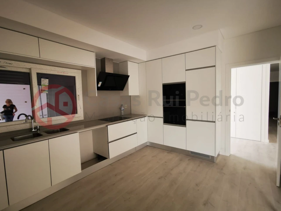 Moradia T3 para Venda em Fernao Ferro Foto 2