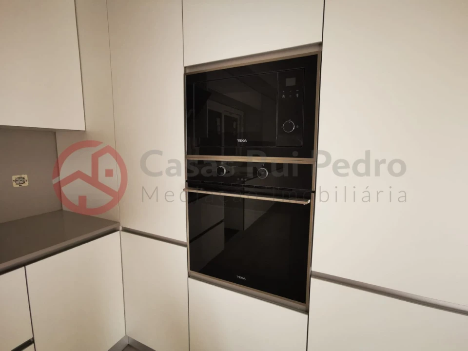 Moradia T3 para Venda em Fernao Ferro Foto 5