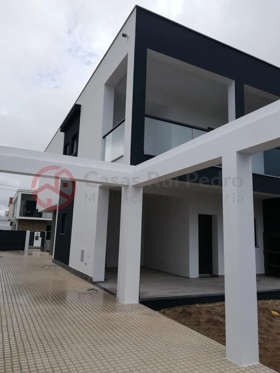 Moradia T3 para Venda em Fernao Ferro Foto 5