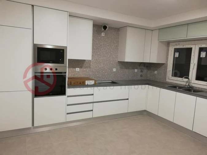 Moradia T3 para Venda em Fernao Ferro Foto 7