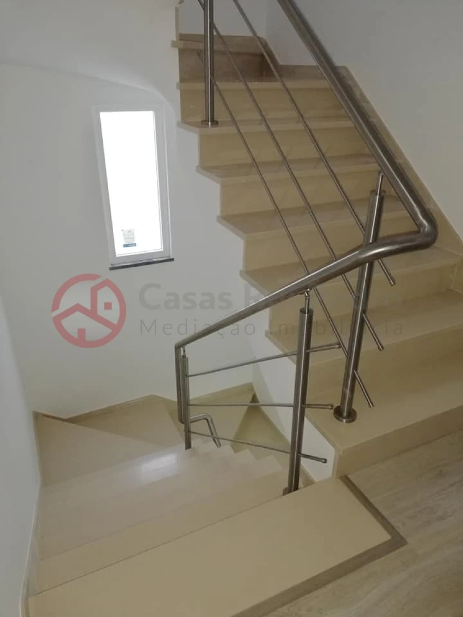 Moradia T3 para Venda em Fernao Ferro Foto 12