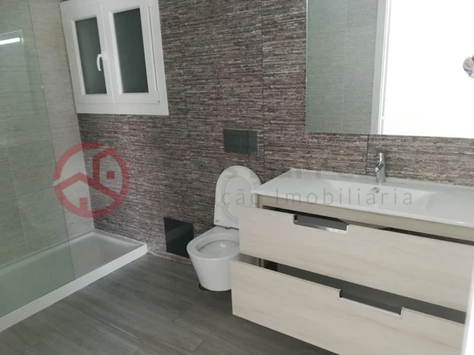 Moradia T3 para Venda em Fernao Ferro Foto 16