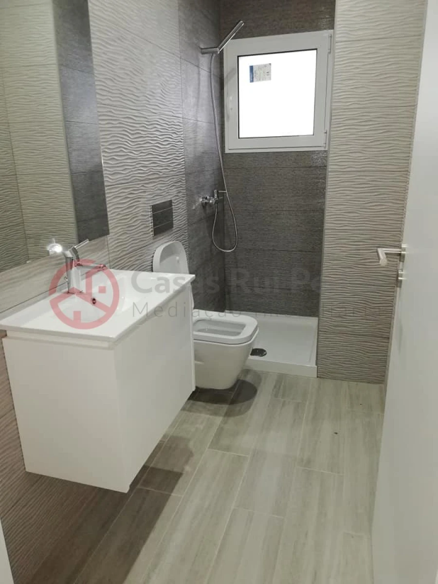 Moradia T3 para Venda em Fernao Ferro Foto 17