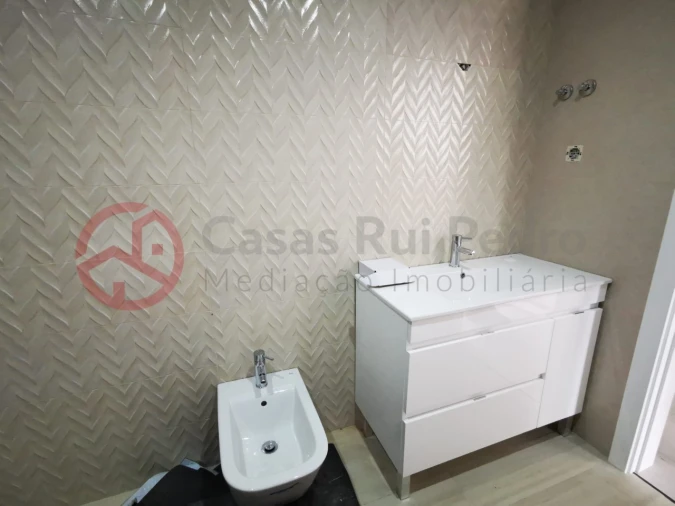 Moradia T3 para Venda em Fernao Ferro Foto 19