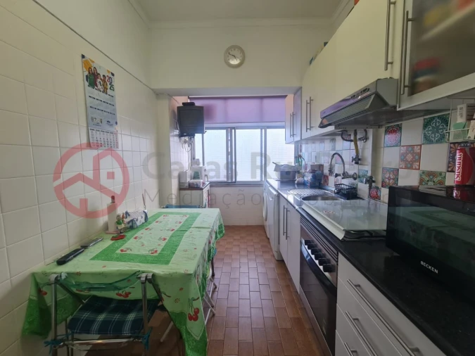 Apartamento T3 para Venda em Seixal, Arrentela e Aldeia de Paio Pires Foto 6