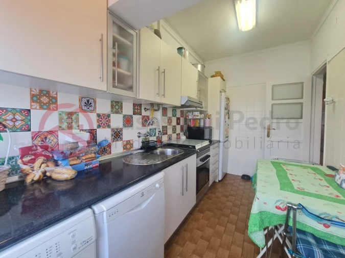 Apartamento T3 para Venda em Seixal, Arrentela e Aldeia de Paio Pires Foto 8