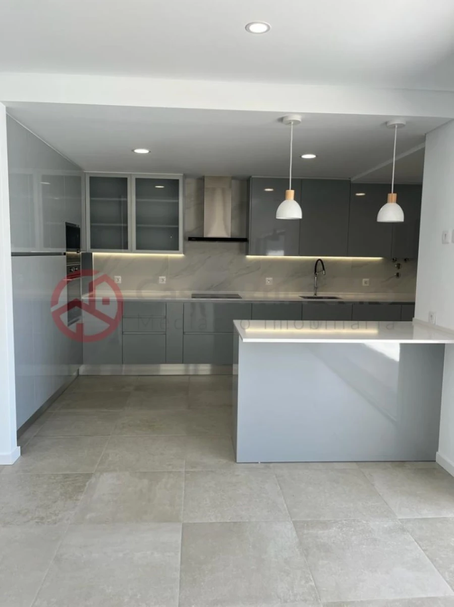 Moradia T3 para Venda em Fernao Ferro Foto 5