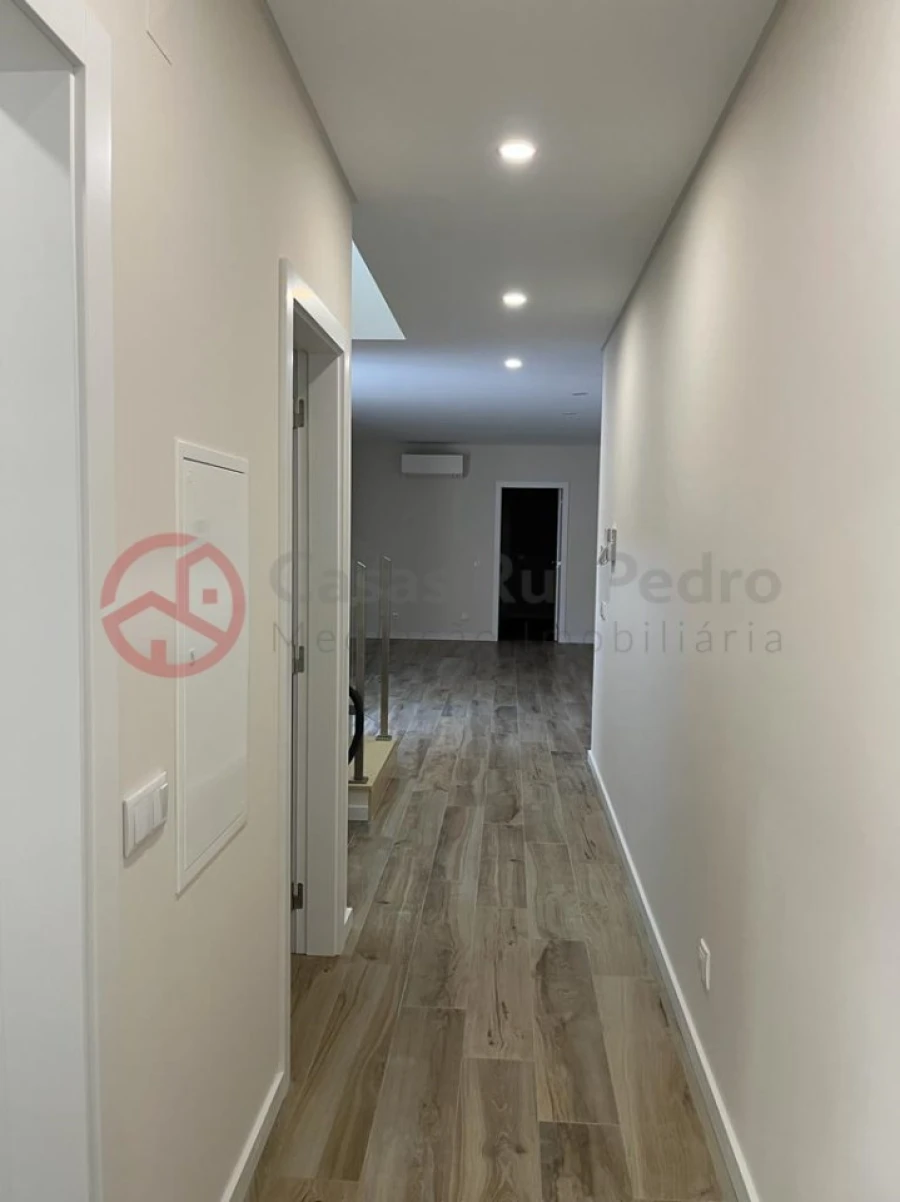 Moradia T3 para Venda em Fernao Ferro Foto 6