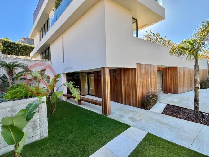 Moradia T5 para Venda em Oeiras e São Julião da Barra, Paço de Arcos e Caxias Foto 3