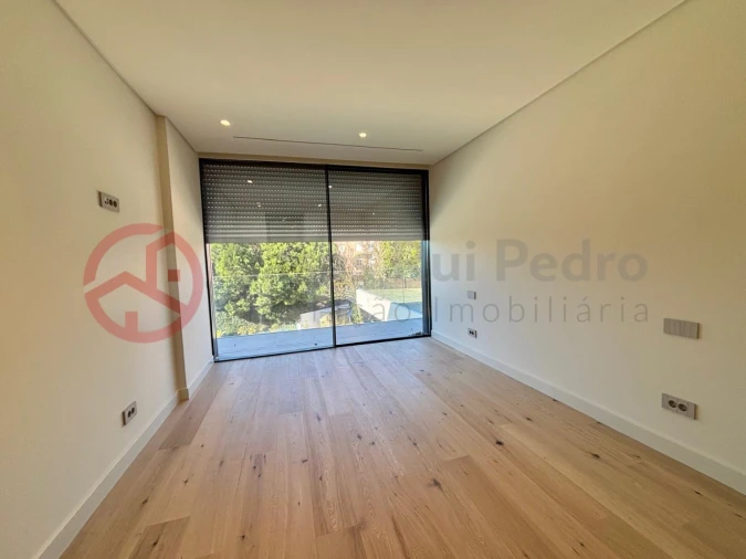 Moradia T5 para Venda em Oeiras e São Julião da Barra, Paço de Arcos e Caxias Foto 34