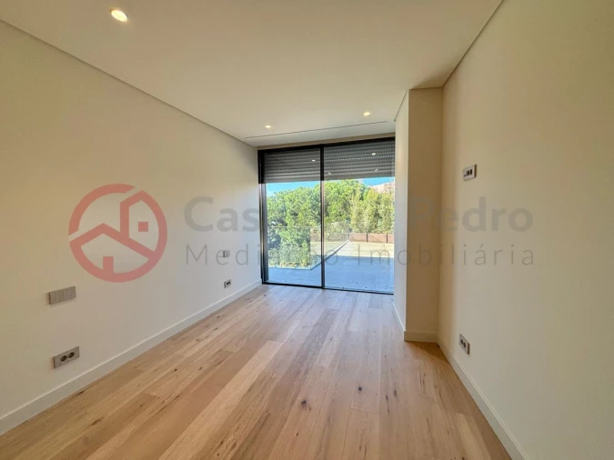 Moradia T5 para Venda em Oeiras e São Julião da Barra, Paço de Arcos e Caxias Foto 36