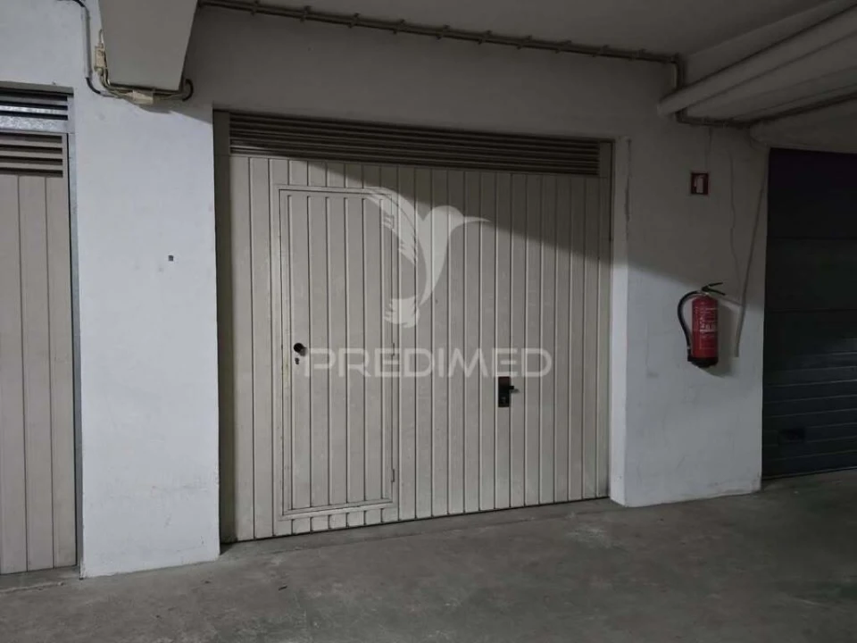 Garagem para Venda em Grândola e Santa Margarida da Serra Foto 1