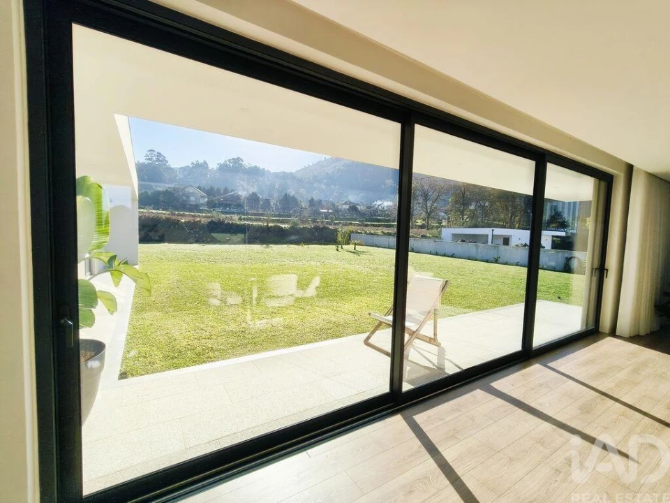 Moradia T3 para Venda em Reboreda e Nogueira Foto 21