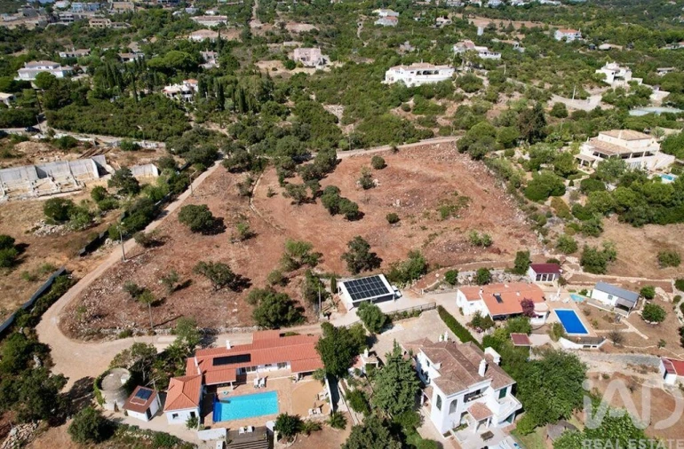 Terreno para Venda em Santa Barbara de Nexe Foto 10