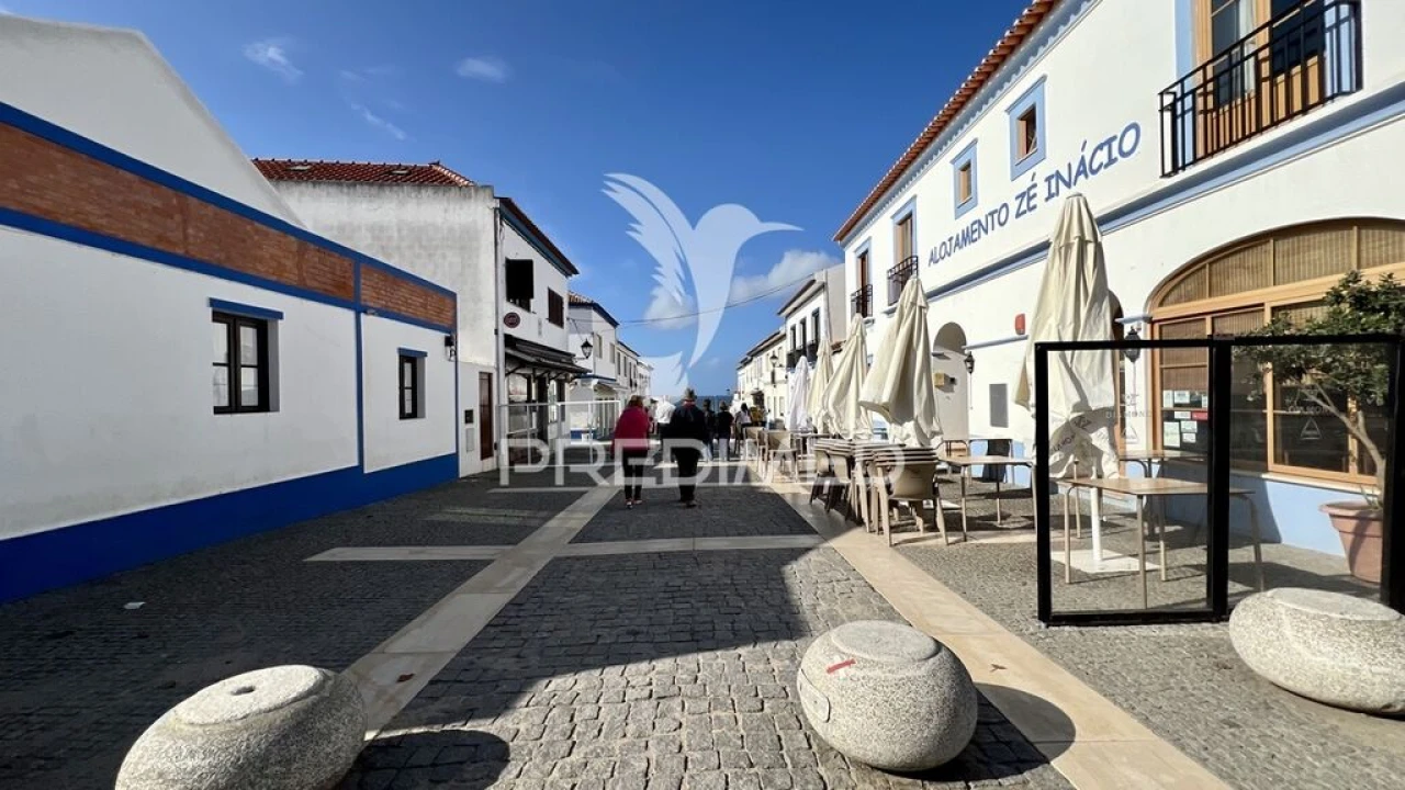 Moradia T9 para Venda em Porto Covo Foto 5