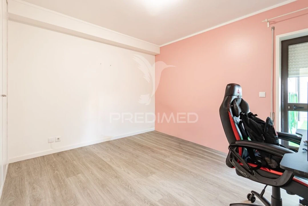 Apartamento T3 para Venda em Arcozelo Foto 8