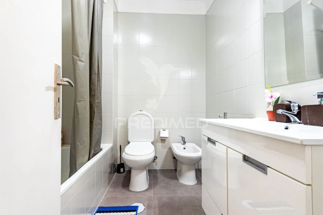 Apartamento T3 para Venda em Arcozelo Foto 5