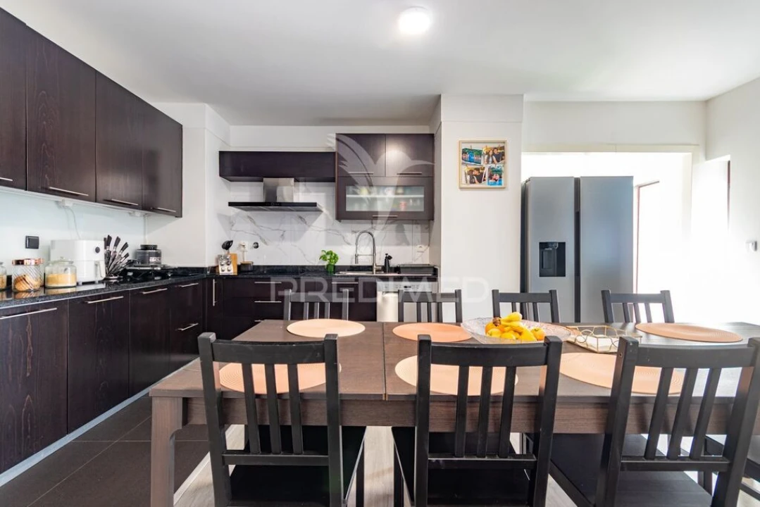 Apartamento T3 para Venda em Arcozelo Foto 3