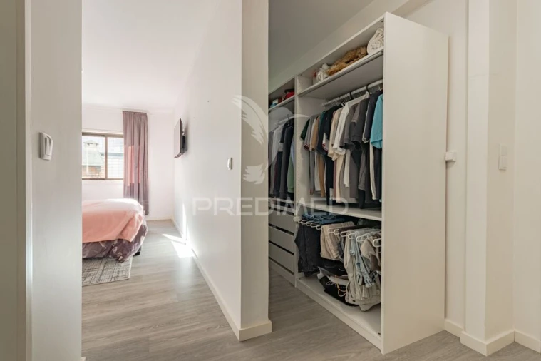 Apartamento T3 para Venda em Arcozelo Foto 10