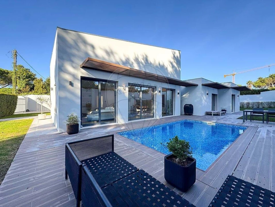 Moradia T4 para Arrendamento férias em Cascais e Estoril Foto 1