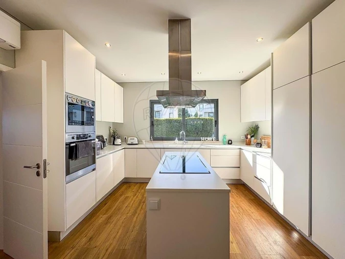 Moradia T4 para Arrendamento férias em Cascais e Estoril Foto 9