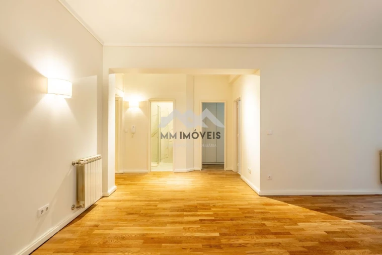 Apartamento T3 para Arrendamento em Cedofeita, Santo Ildefonso, Sé, Miragaia, São Nicolau e Vitória Foto 5