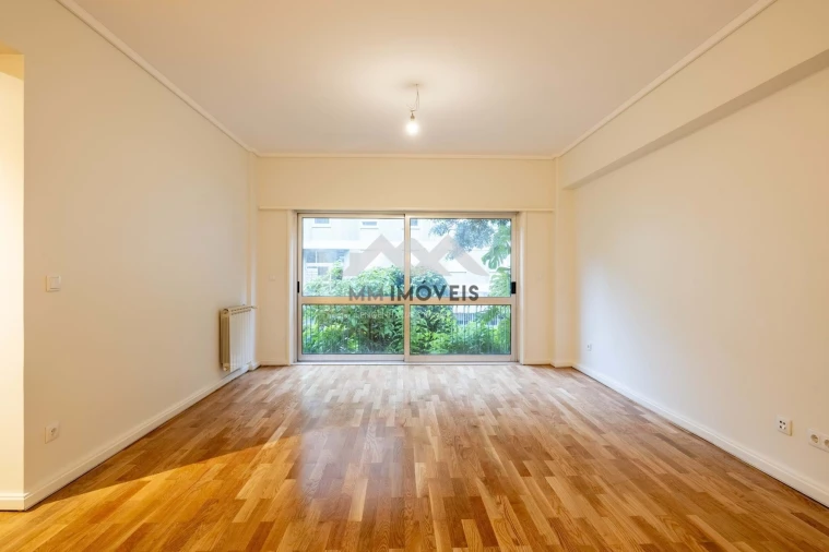 Apartamento T3 para Arrendamento em Cedofeita, Santo Ildefonso, Sé, Miragaia, São Nicolau e Vitória Foto 3