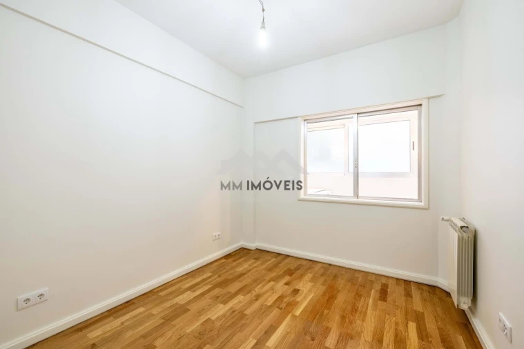 Apartamento T3 para Arrendamento em Cedofeita, Santo Ildefonso, Sé, Miragaia, São Nicolau e Vitória Foto 14