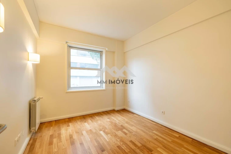 Apartamento T3 para Arrendamento em Cedofeita, Santo Ildefonso, Sé, Miragaia, São Nicolau e Vitória Foto 19