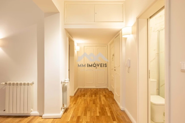 Apartamento T3 para Arrendamento em Cedofeita, Santo Ildefonso, Sé, Miragaia, São Nicolau e Vitória Foto 13