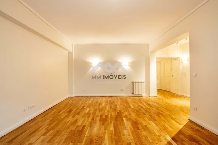 Apartamento T3 para Arrendamento em Cedofeita, Santo Ildefonso, Sé, Miragaia, São Nicolau e Vitória Foto 4