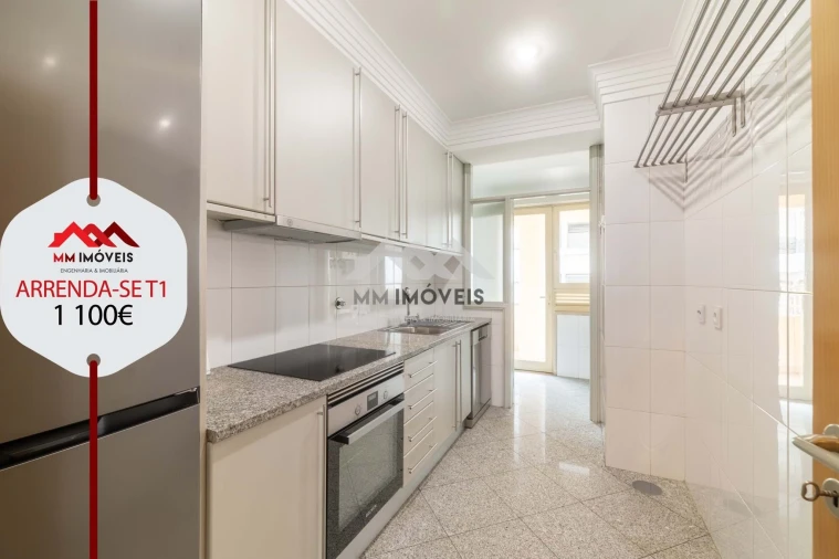Apartamento T1 para Arrendamento em Lordelo do Ouro e Massarelos