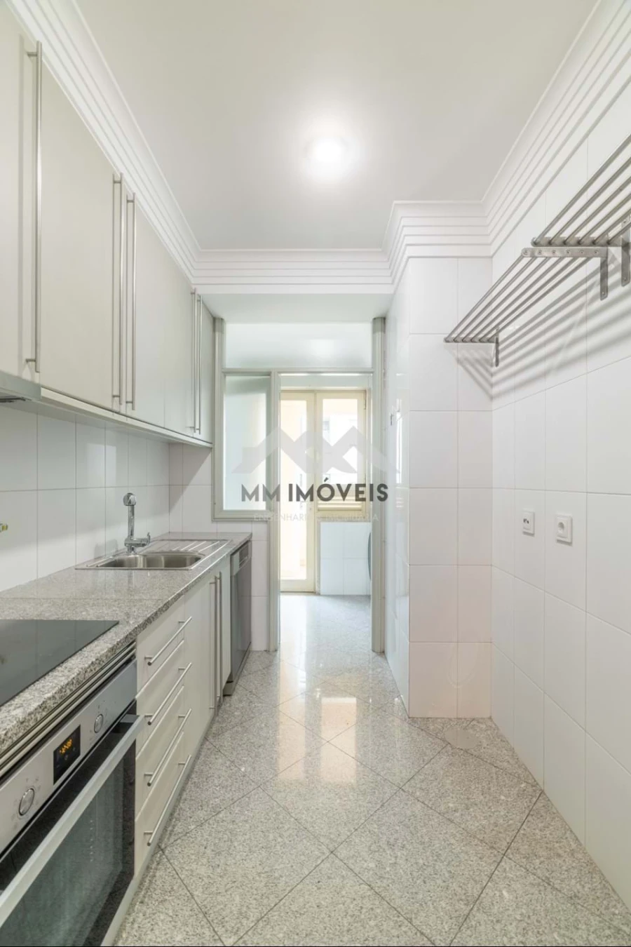 Apartamento T1 para Arrendamento em Lordelo do Ouro e Massarelos Foto 19