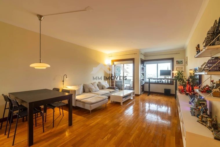 Apartamento T2 para Arrendamento em Cedofeita, Santo Ildefonso, Sé, Miragaia, São Nicolau e Vitória Foto 3