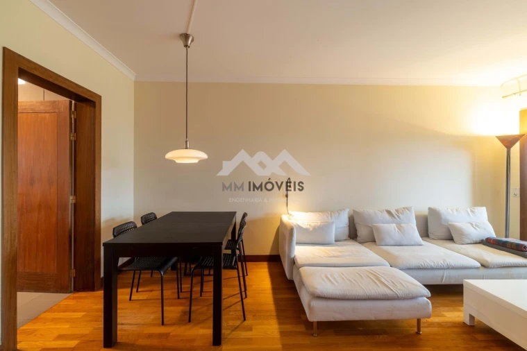 Apartamento T2 para Arrendamento em Cedofeita, Santo Ildefonso, Sé, Miragaia, São Nicolau e Vitória Foto 4