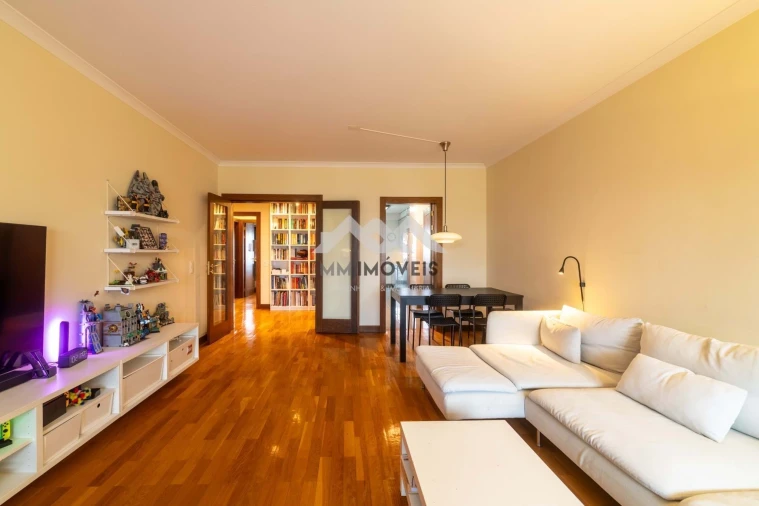 Apartamento T2 para Arrendamento em Cedofeita, Santo Ildefonso, Sé, Miragaia, São Nicolau e Vitória Foto 8