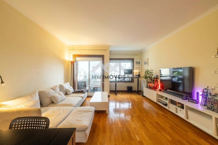 Apartamento T2 para Arrendamento em Cedofeita, Santo Ildefonso, Sé, Miragaia, São Nicolau e Vitória Foto 2